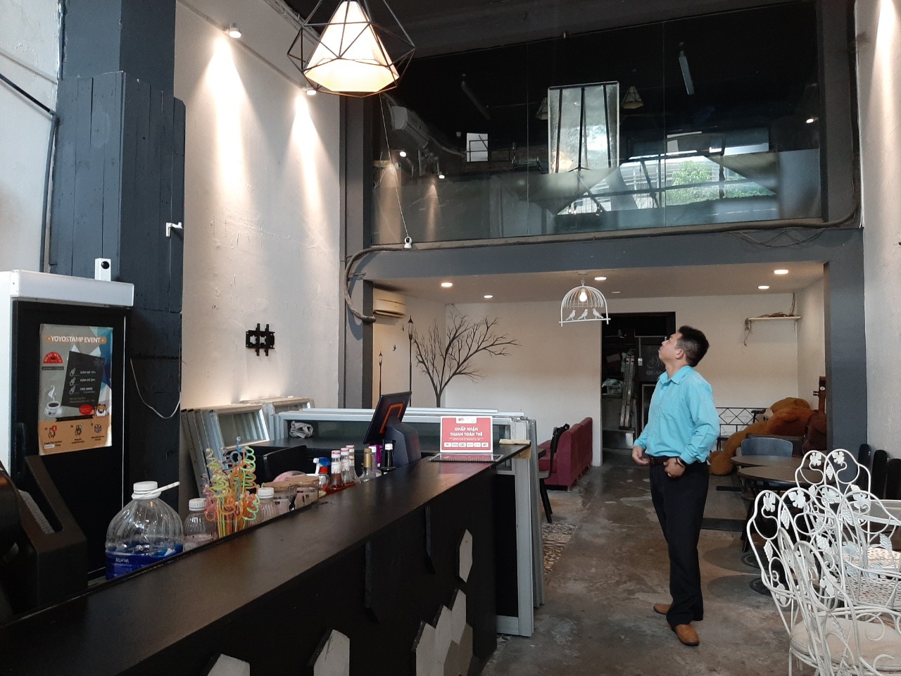 Hình ảnh trước khi sửa chữa quán cà phê