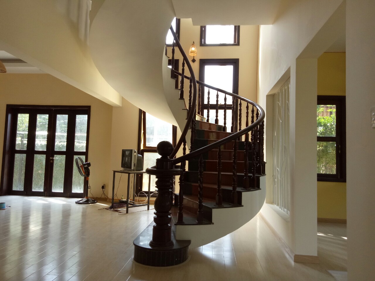 Thầu xây dựng nhâ công 