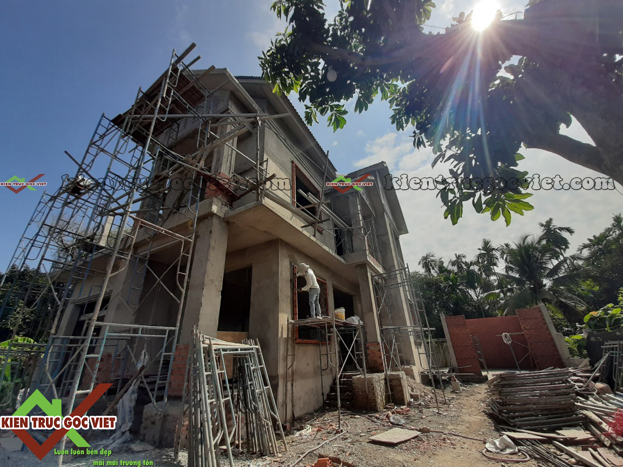 Thầu xây dựng thô và nhân công hoàn thiện 