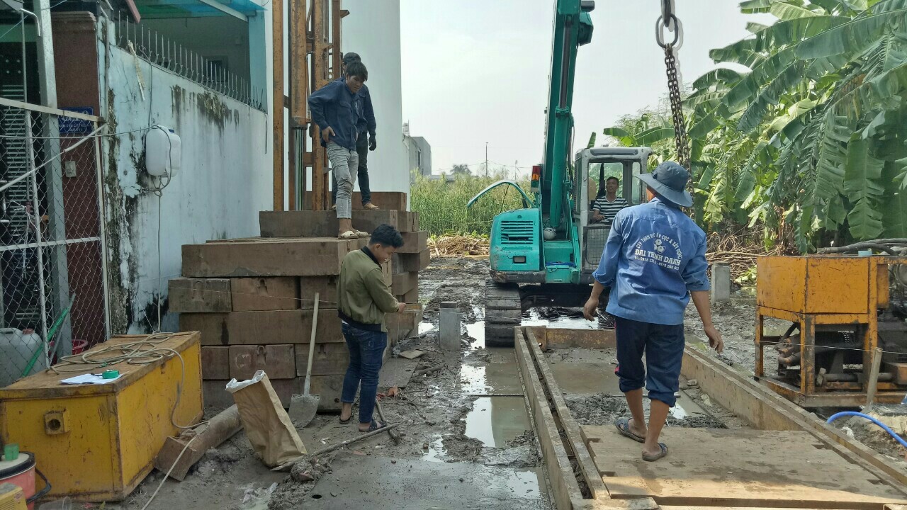 Thi công phần móng nhà phố 